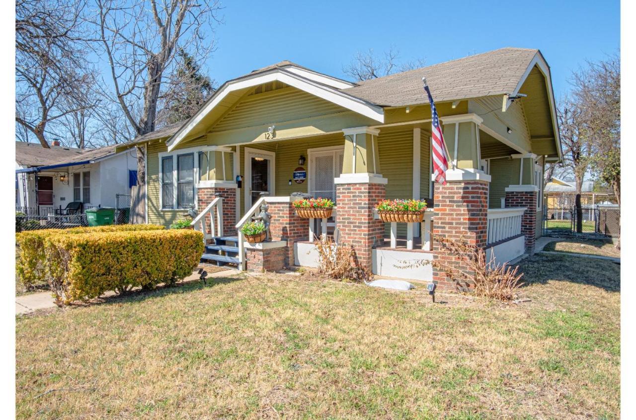 Stunning 3 Bedroom Home Near Dt Alamodome - Riverwalk サンアントニオ エクステリア 写真