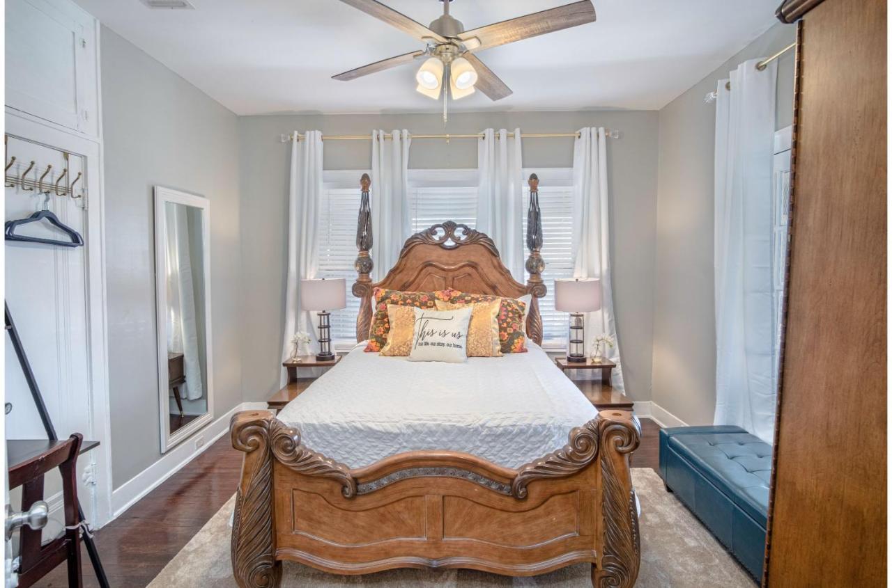 Stunning 3 Bedroom Home Near Dt Alamodome - Riverwalk サンアントニオ エクステリア 写真