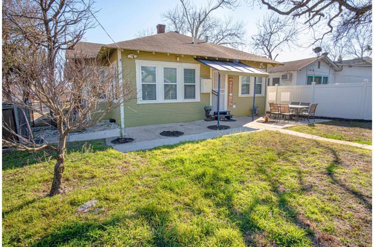 Stunning 3 Bedroom Home Near Dt Alamodome - Riverwalk サンアントニオ エクステリア 写真