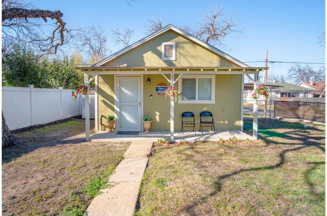 Stunning 3 Bedroom Home Near Dt Alamodome - Riverwalk サンアントニオ エクステリア 写真